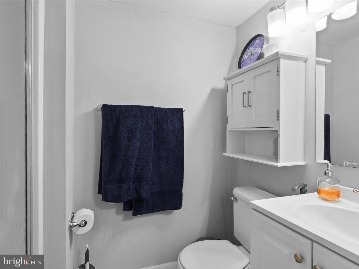 120 Roberts Lane #400 photo 19