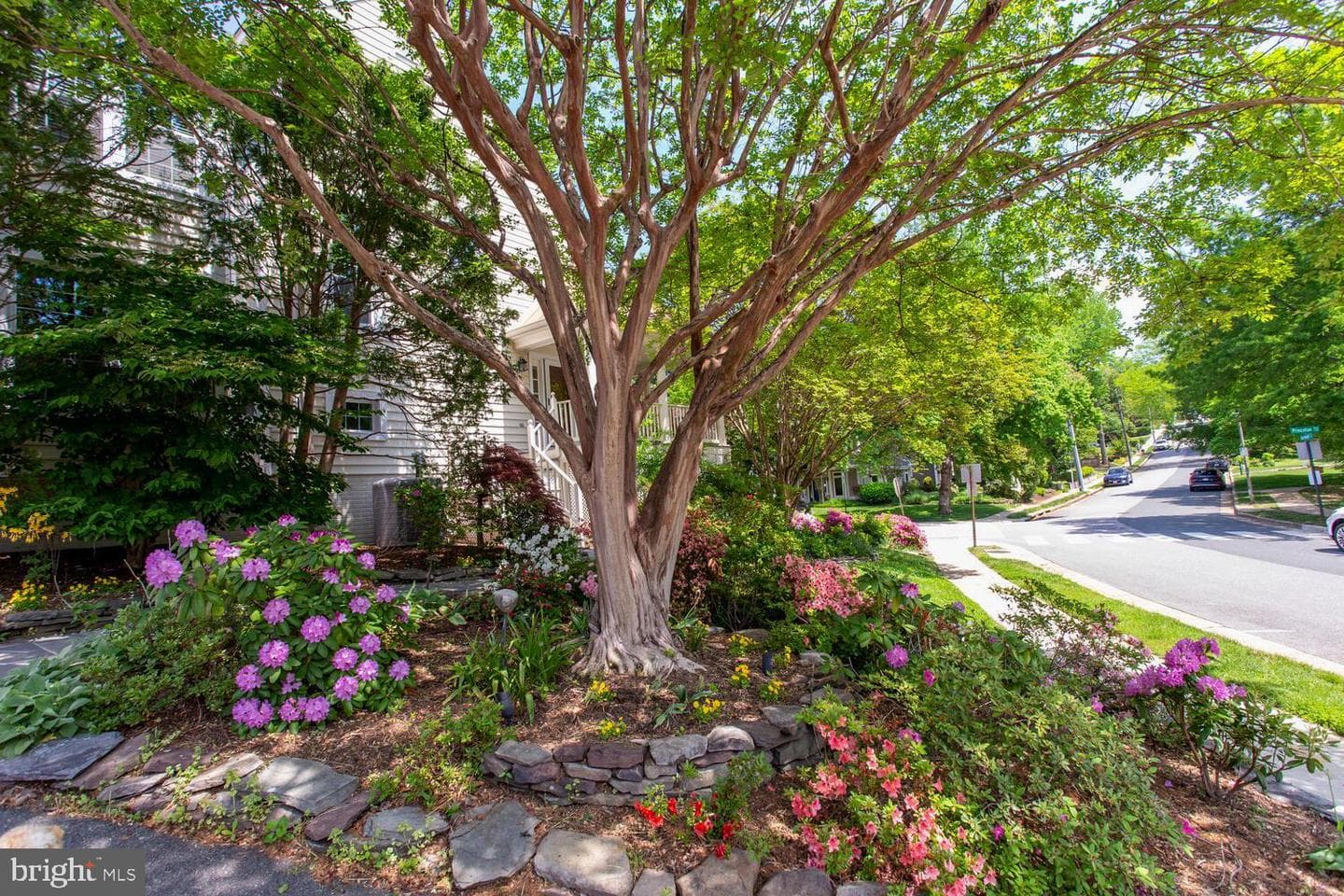 1201 Dartmouth Road photo 3