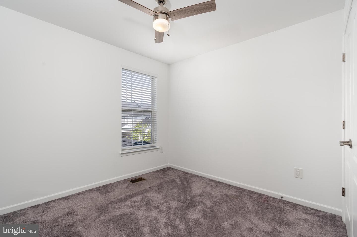 303 Cameron Station Boulevard #103 photo 26