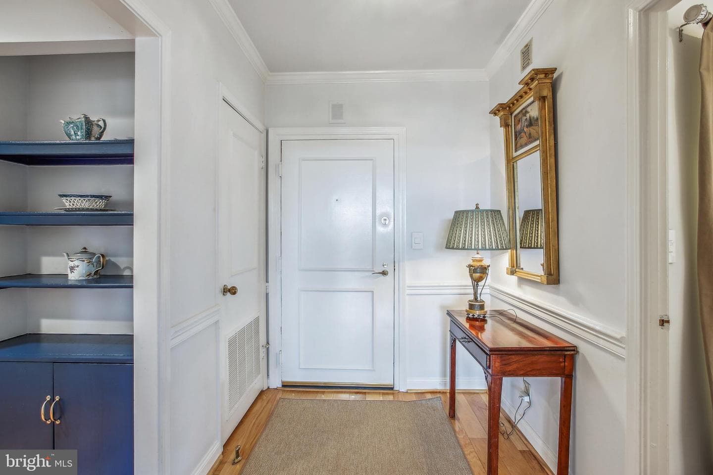 1250 S Washington Street #820 photo 3