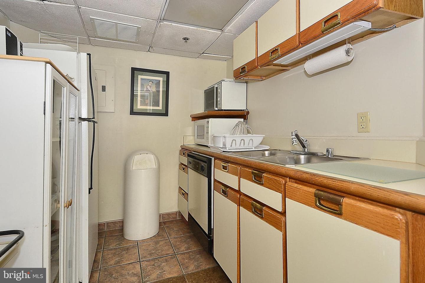 1250 S Washington Street #820 photo 45