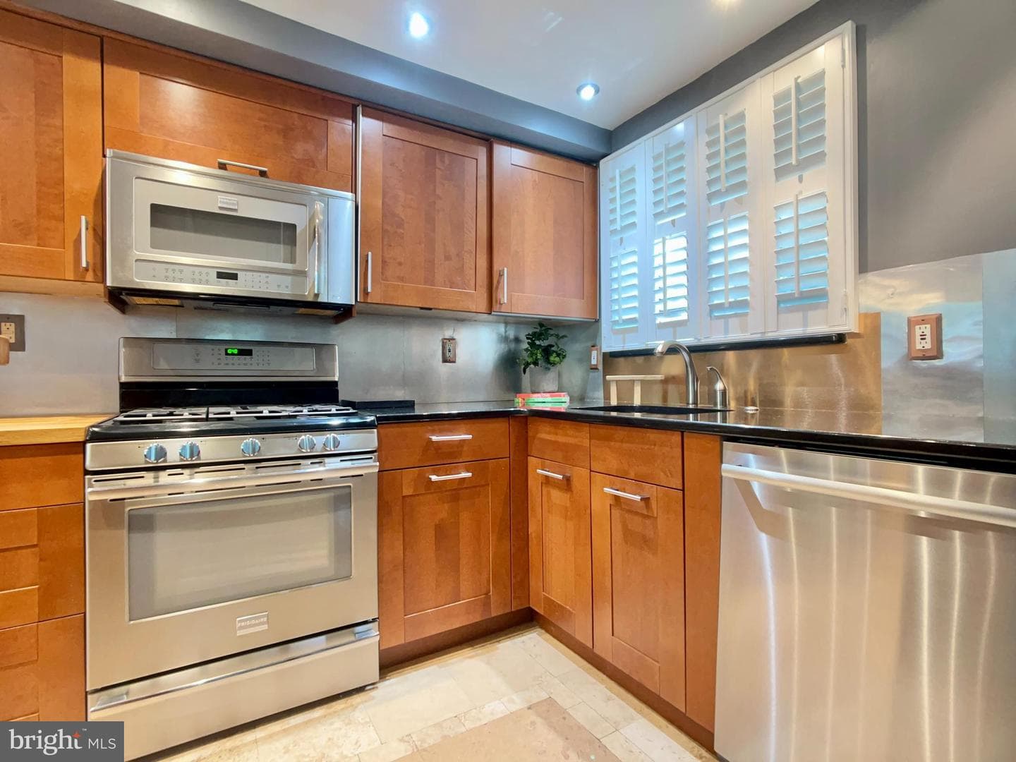 3503 Valley Drive photo 5