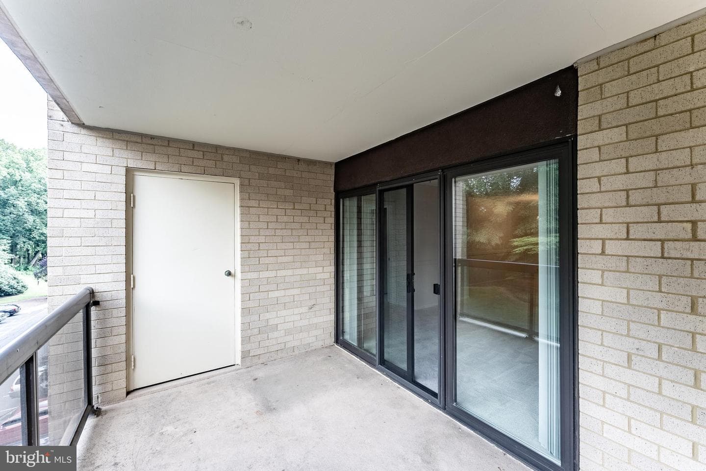 203 Yoakum Parkway #403 photo 11