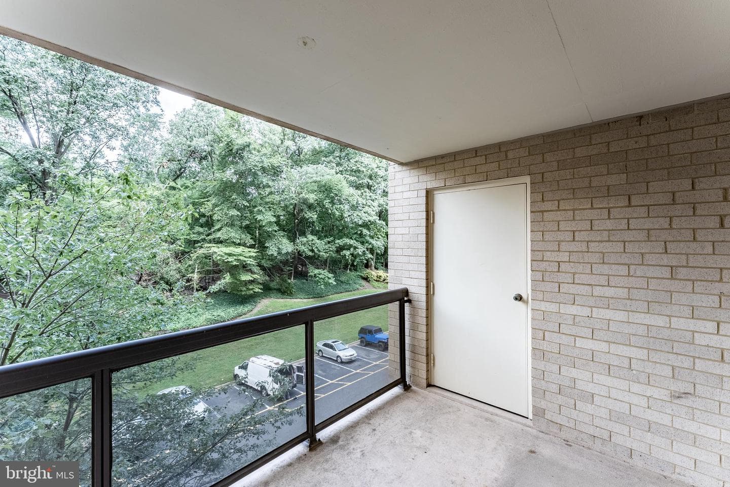 203 Yoakum Parkway #403 photo 12