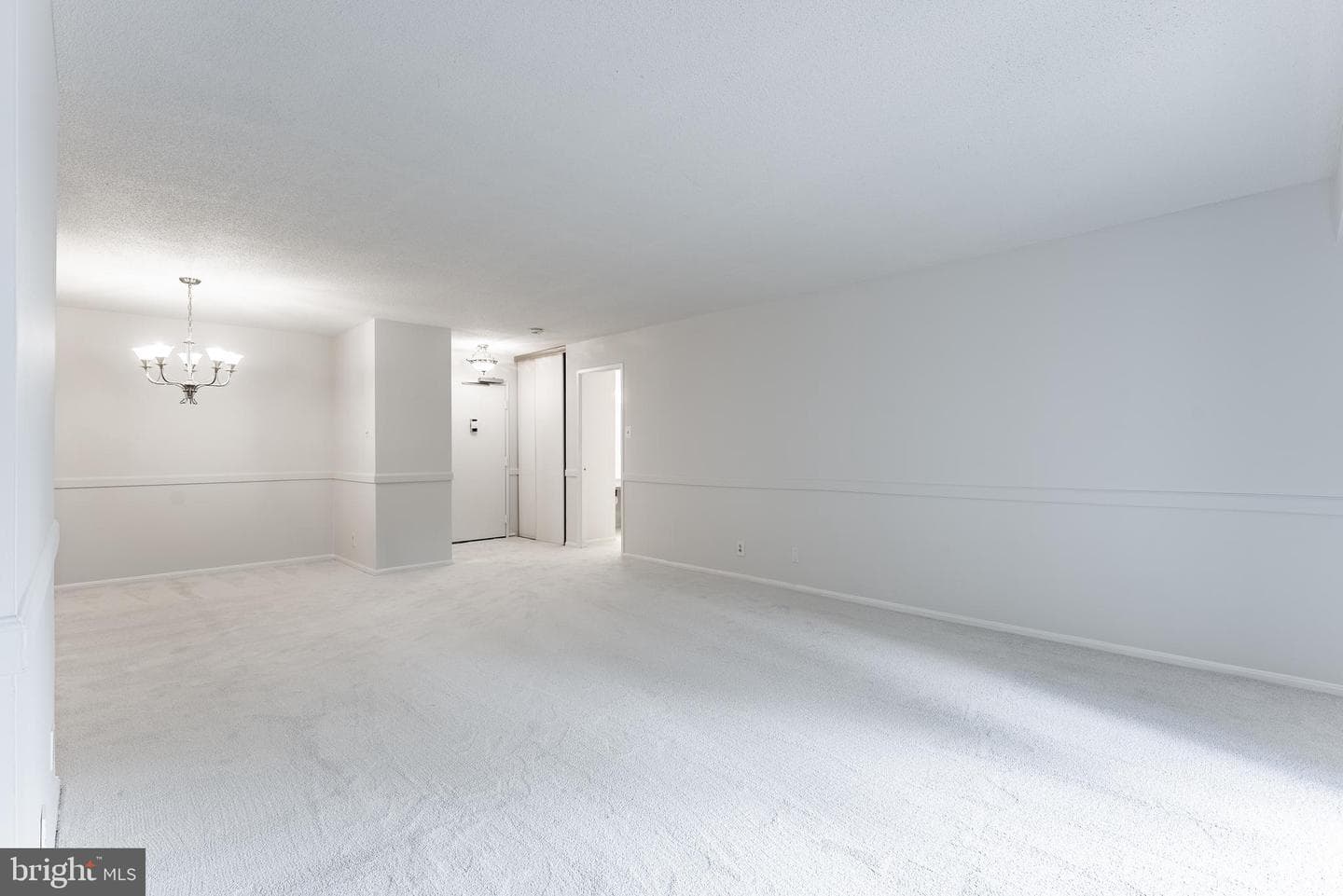 203 Yoakum Parkway #403 photo 36