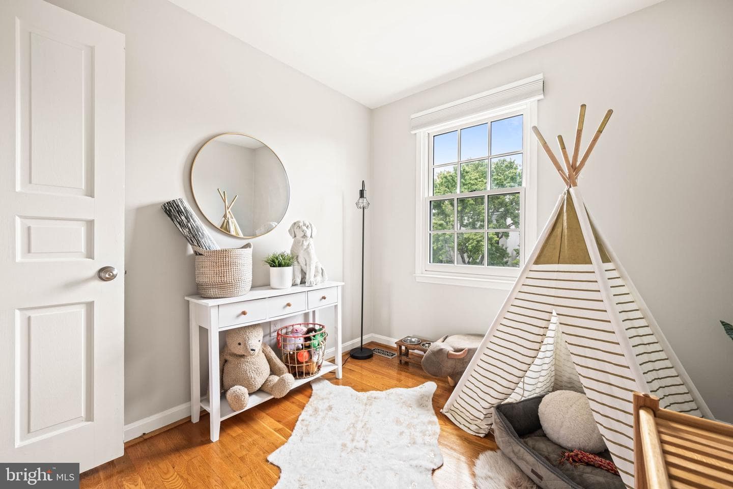621 S Saint Asaph Street photo 43