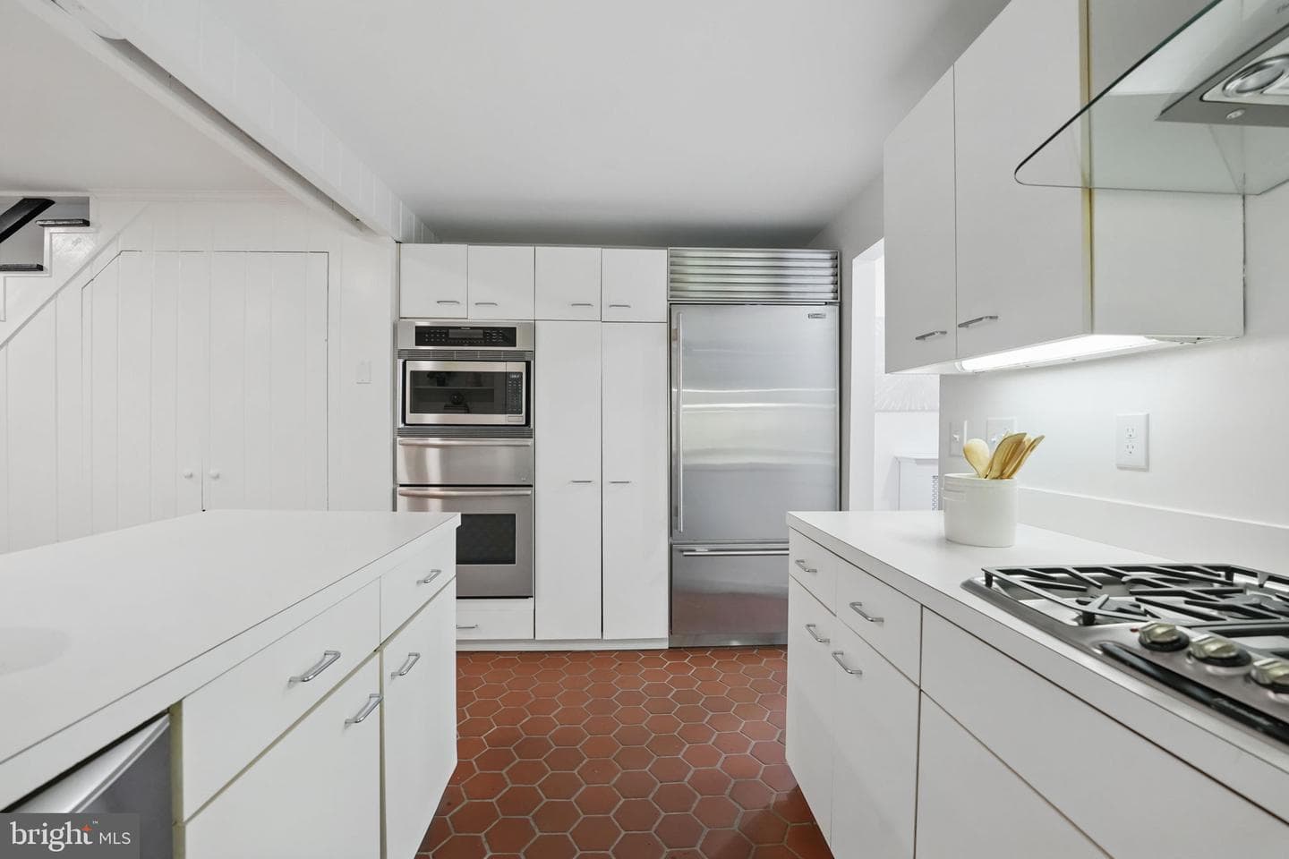 219 N Pitt Street photo 16