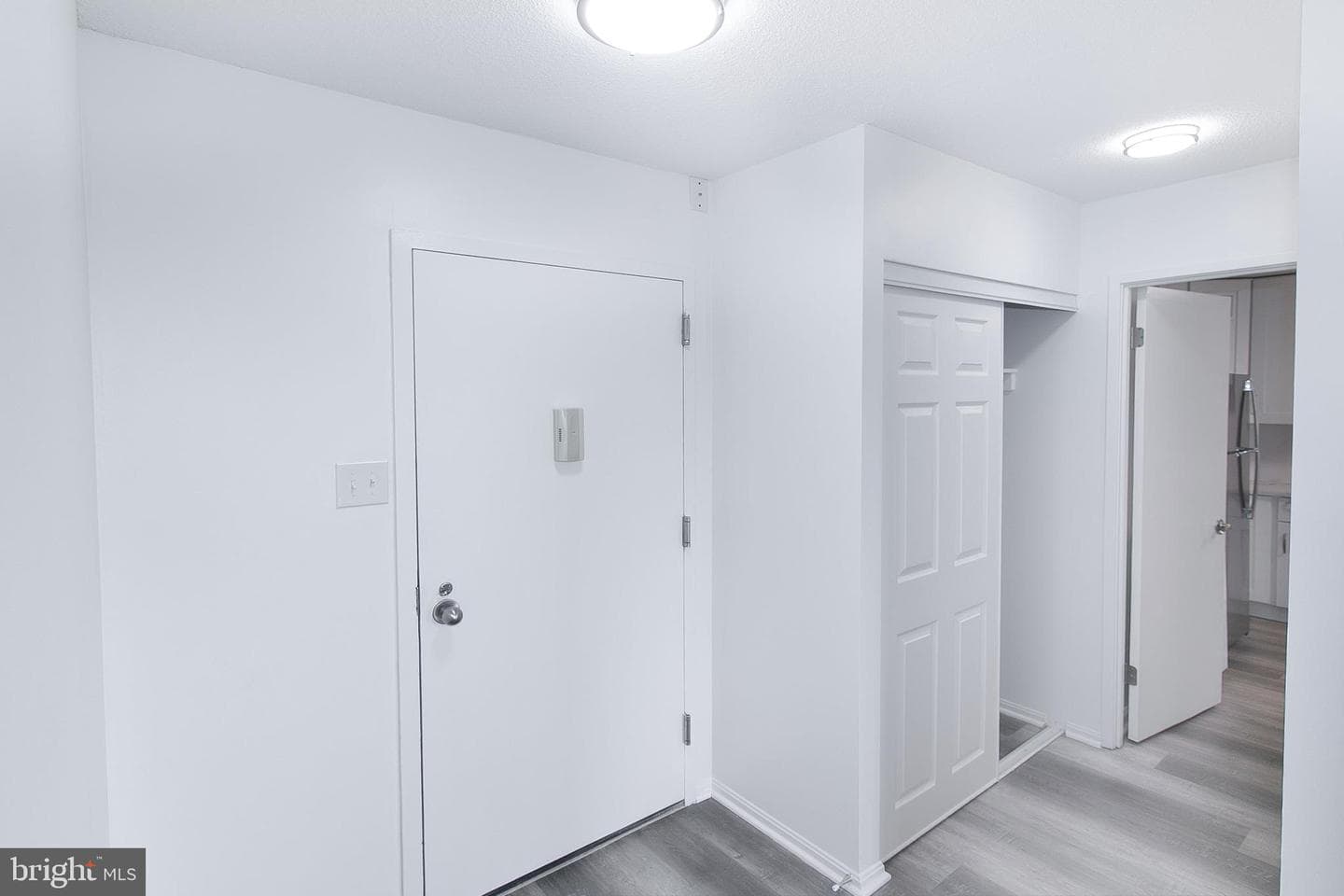 307 Yoakum Parkway #1024 photo 6