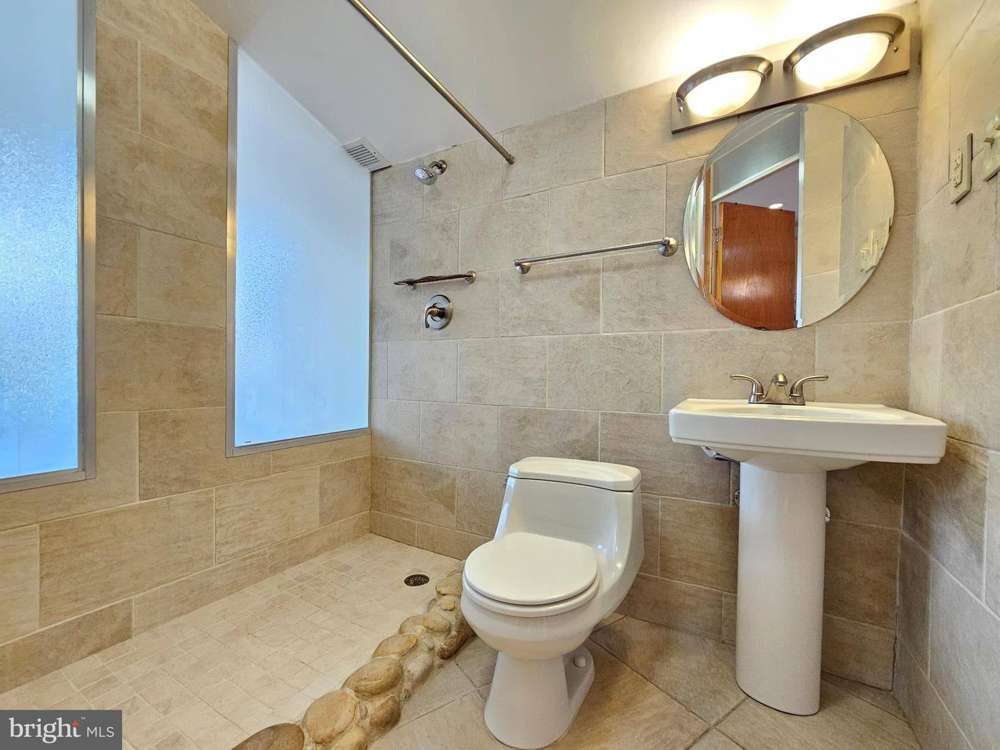 801 N Pitt Street #212 photo 7