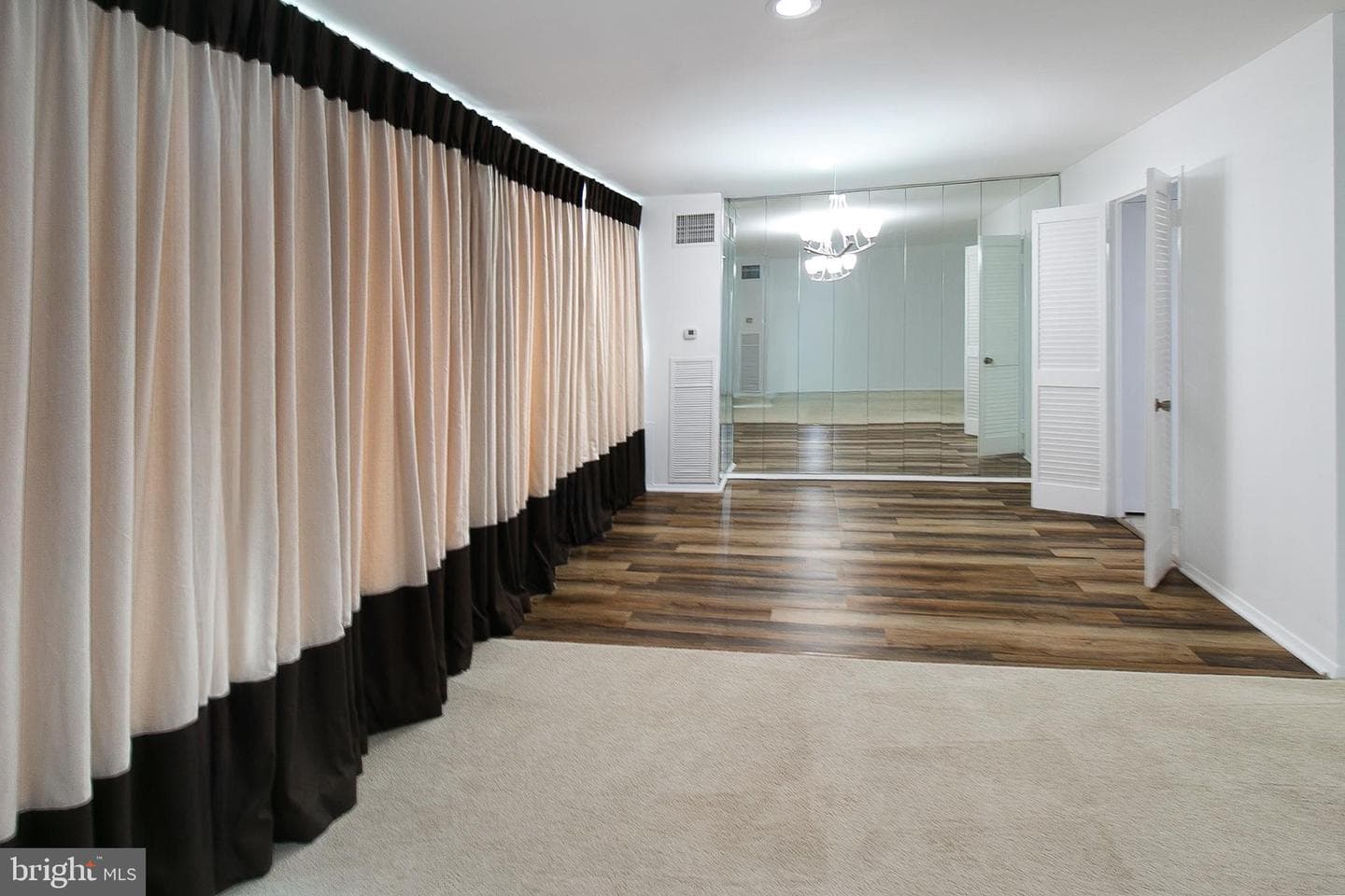 250 S Reynolds Street #105 photo 14