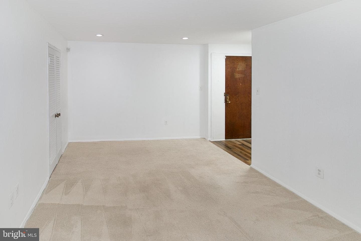 250 S Reynolds Street #105 photo 8