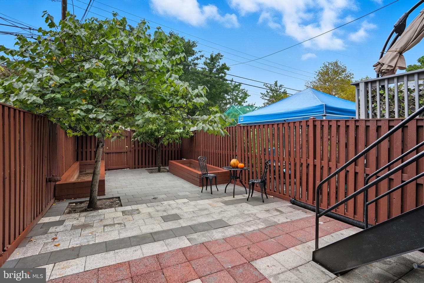 1118 Colonial Avenue photo 35