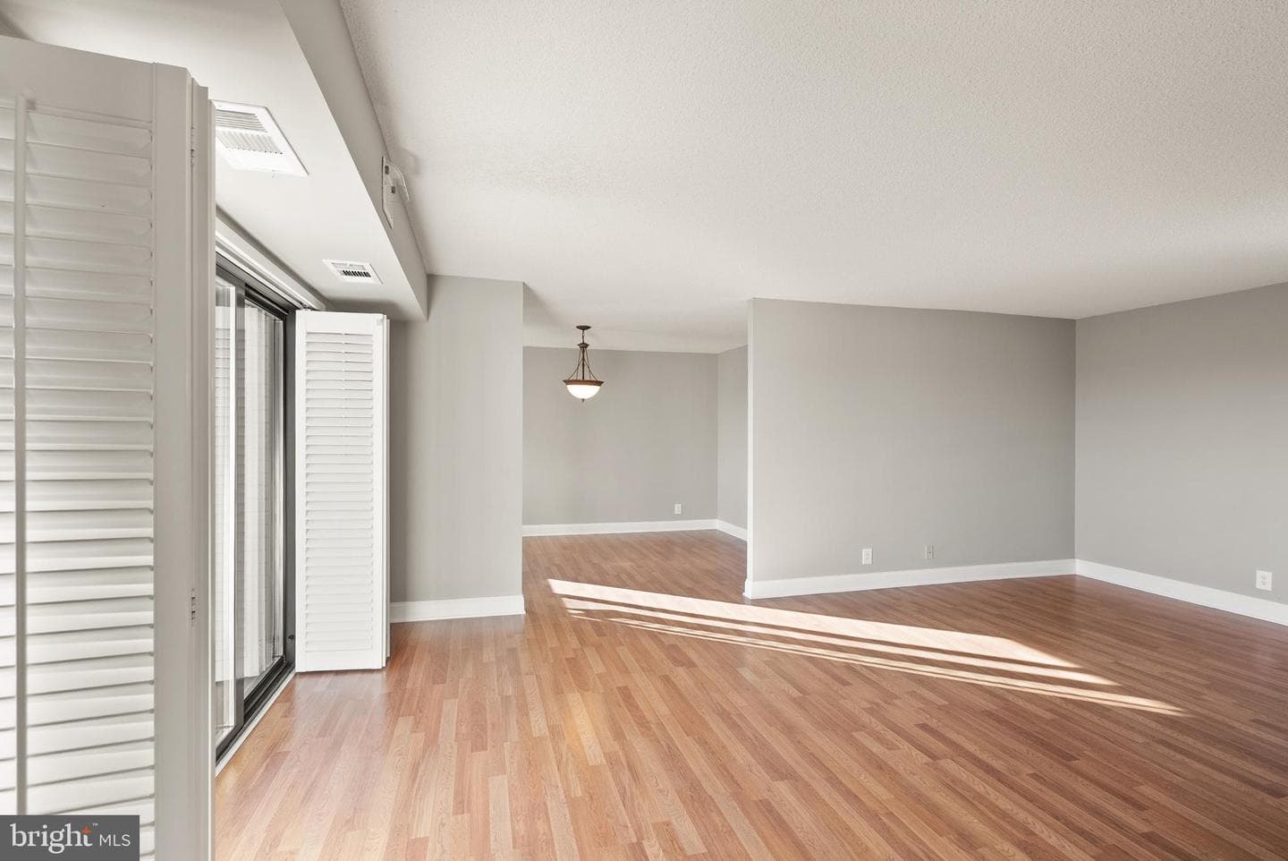 203 Yoakum Parkway #1512 photo 13