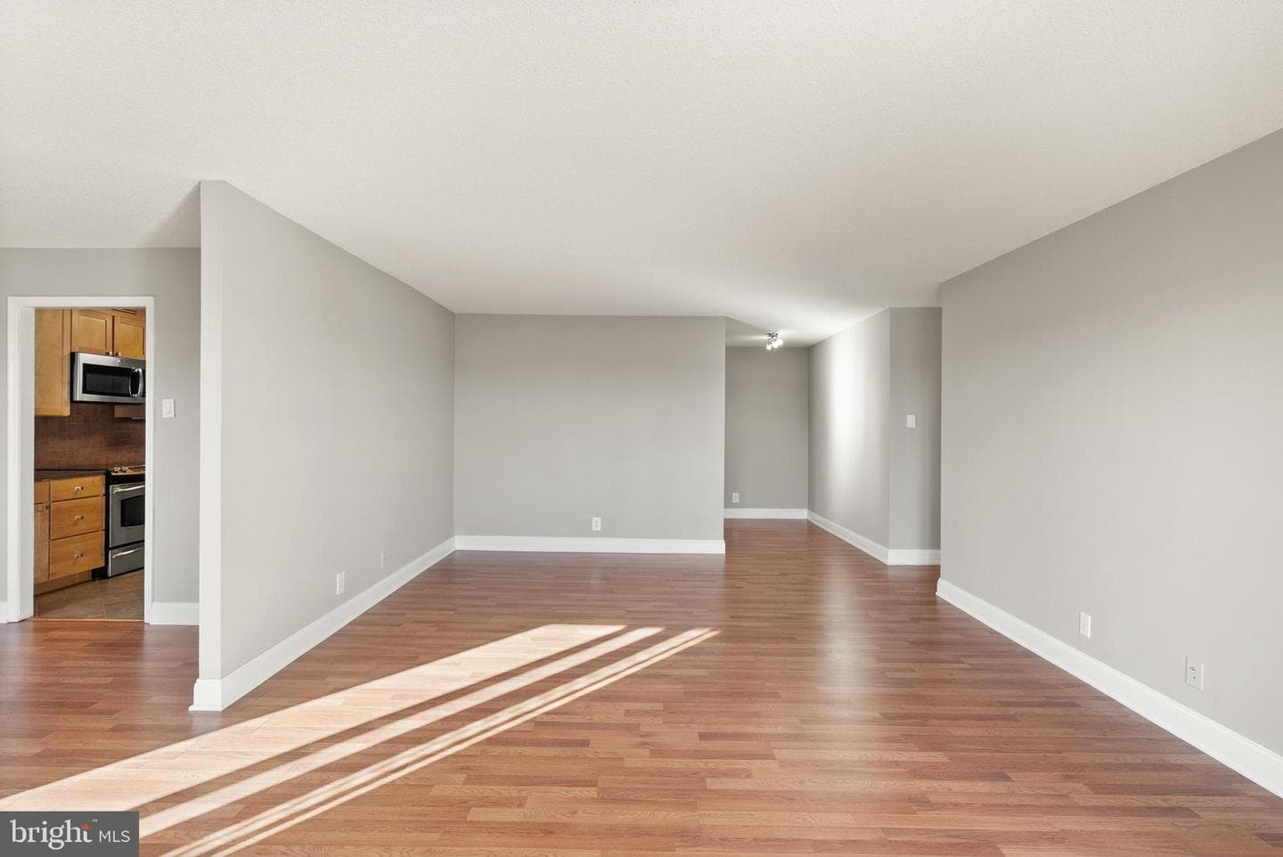 203 Yoakum Parkway #1512 photo 18