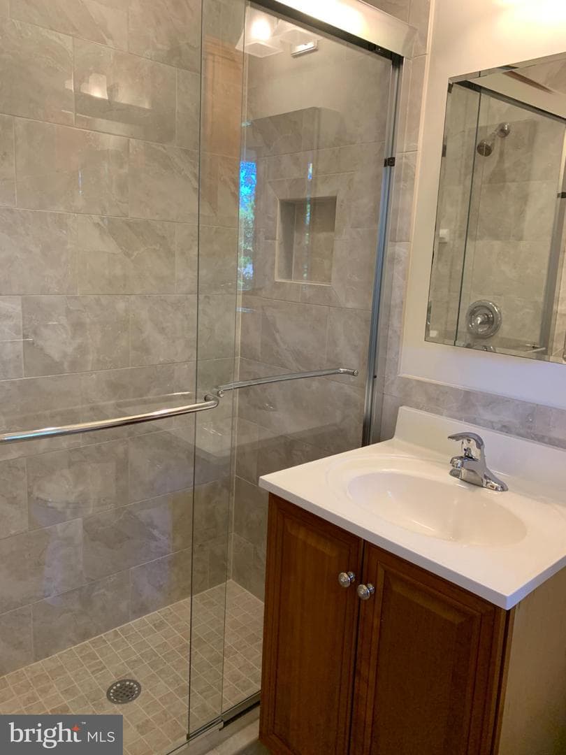 4532 Peacock Avenue photo 13