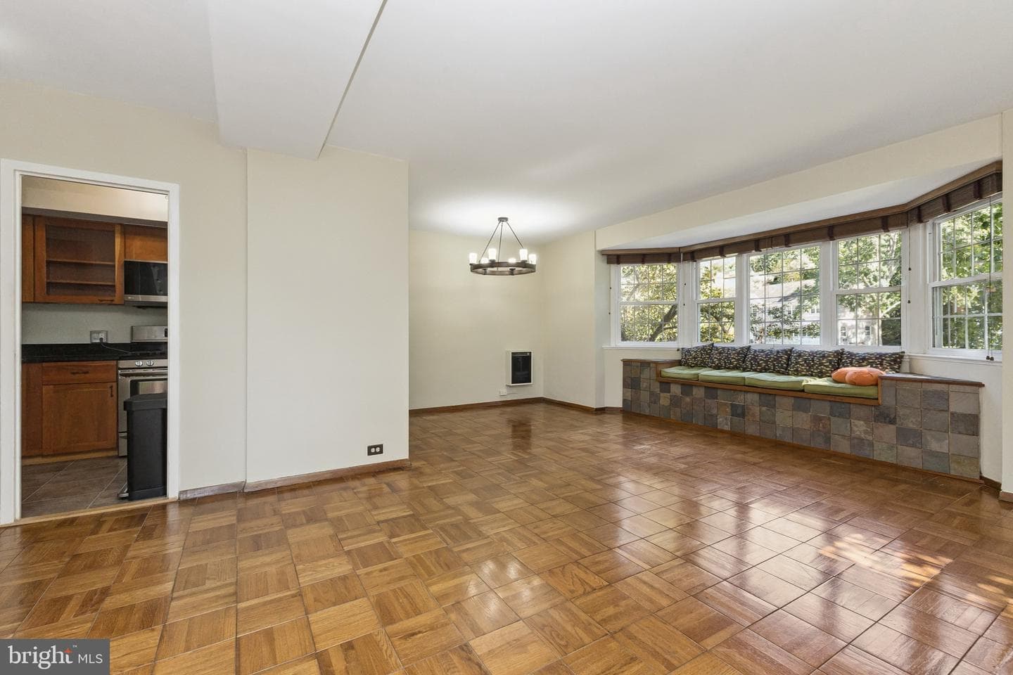 1609 Preston Road photo 7