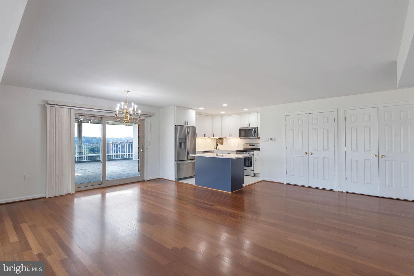 5250 Valley Forge Drive #802 photo 9