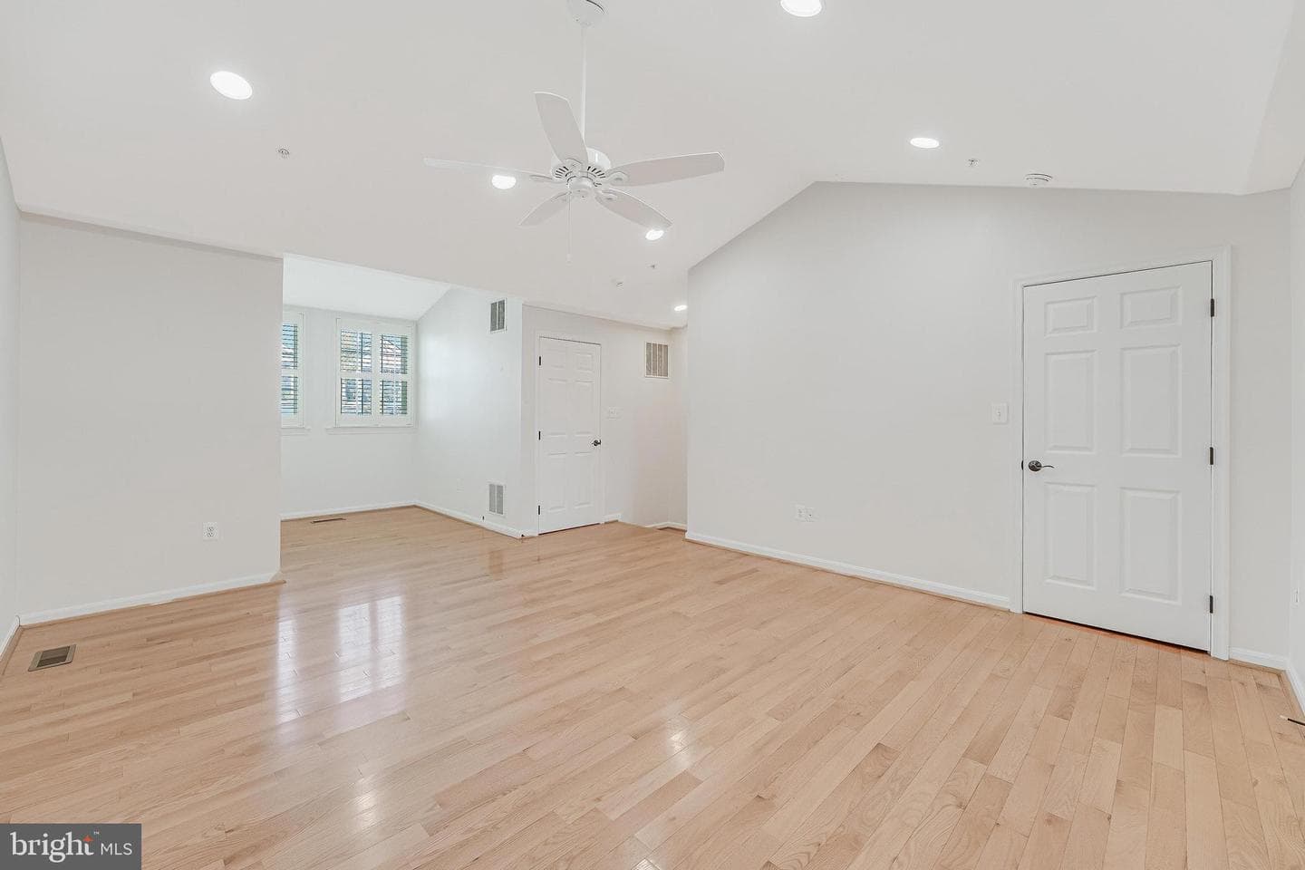 624 N Pitt Street photo 45