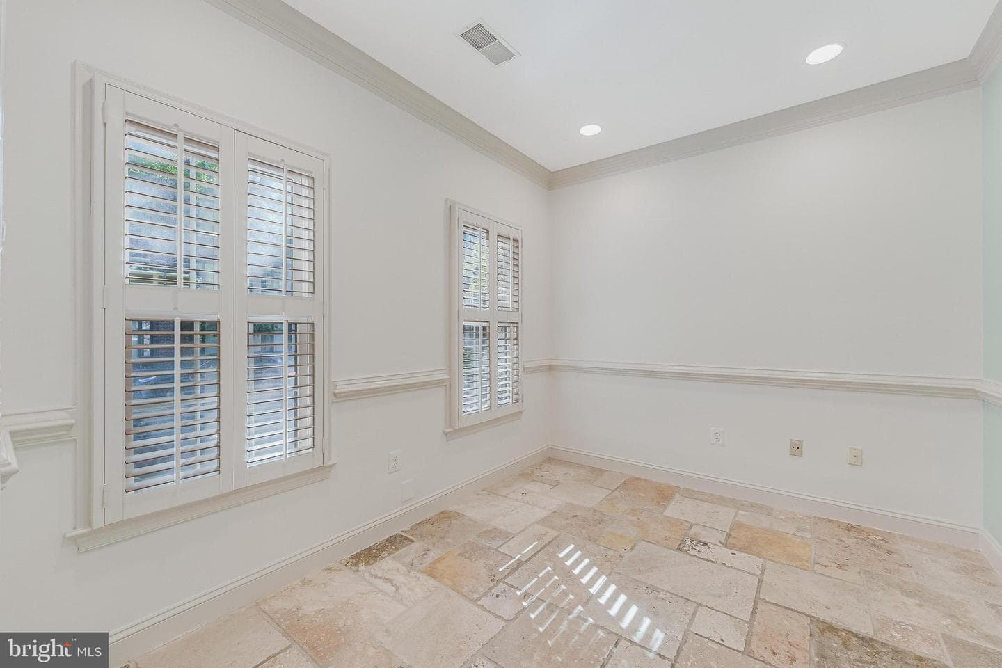 624 N Pitt Street photo 6