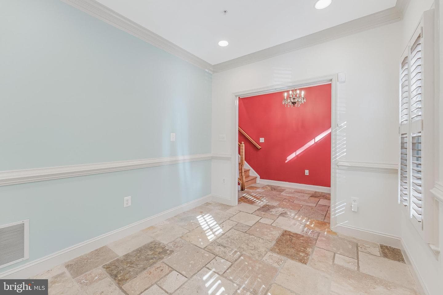 624 N Pitt Street photo 8