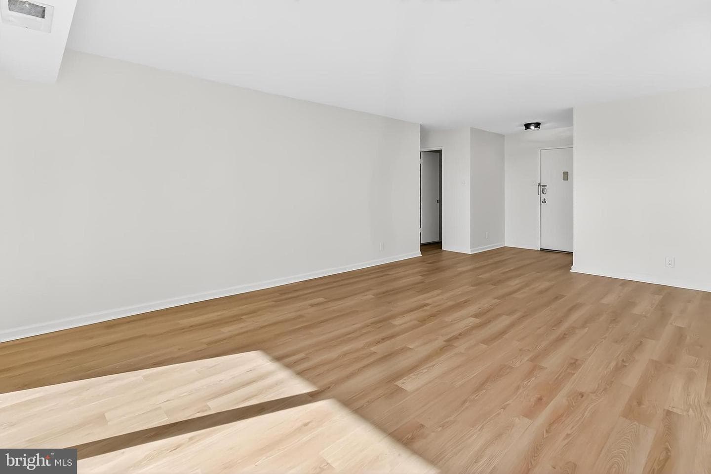 205 Yoakum Parkway #1509 photo 14
