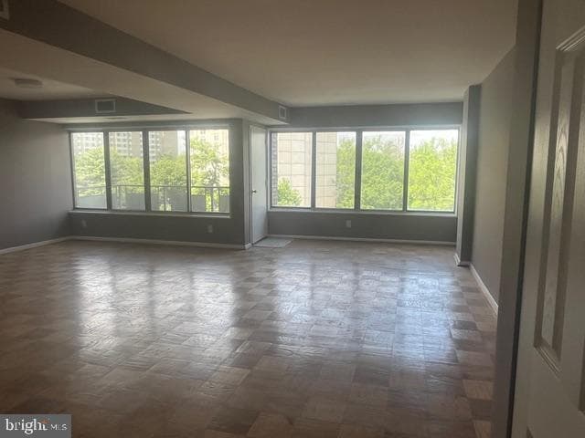 5340 Holmes Run Parkway #405, Alexandria