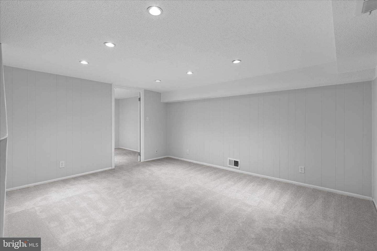 2990 S Columbus Street photo 10