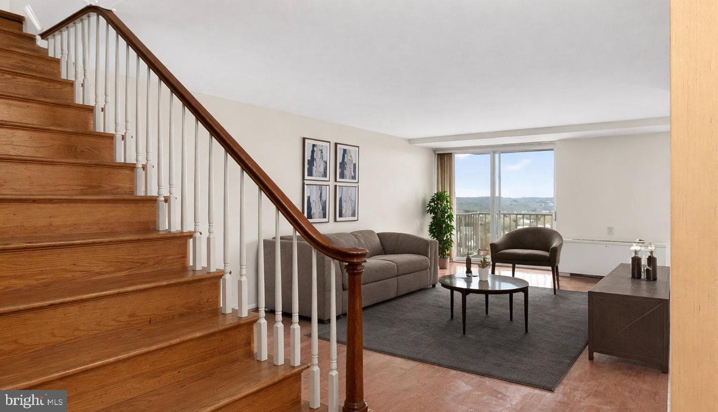 301 N Beauregard St # 1608 photo 10