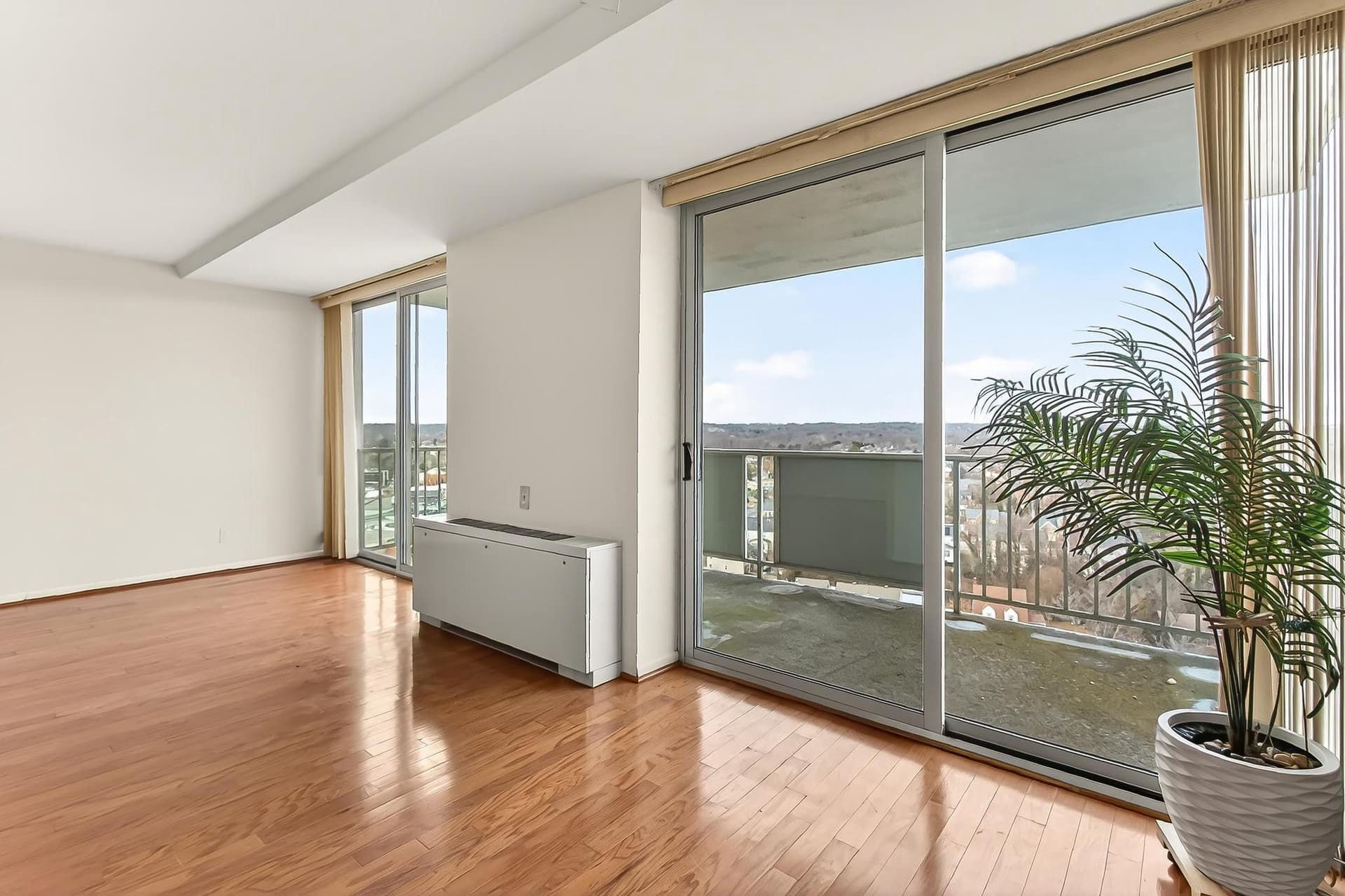 301 N Beauregard St # 1608 photo 11