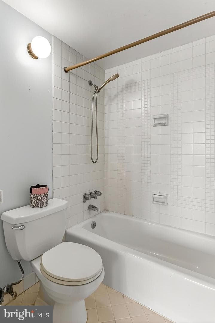 301 N Beauregard St # 1608 photo 26