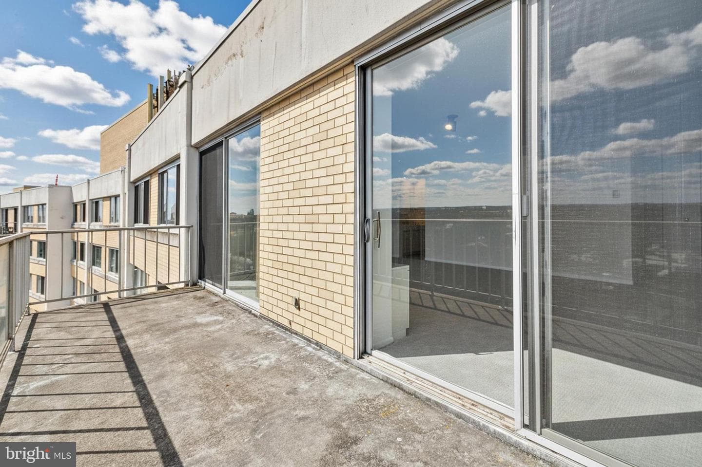 301 N Beauregard St # 1608 photo 27