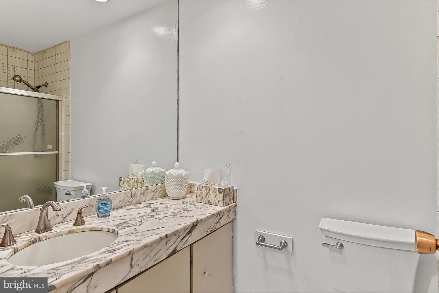 301 N Beauregard St # 1608 photo 33