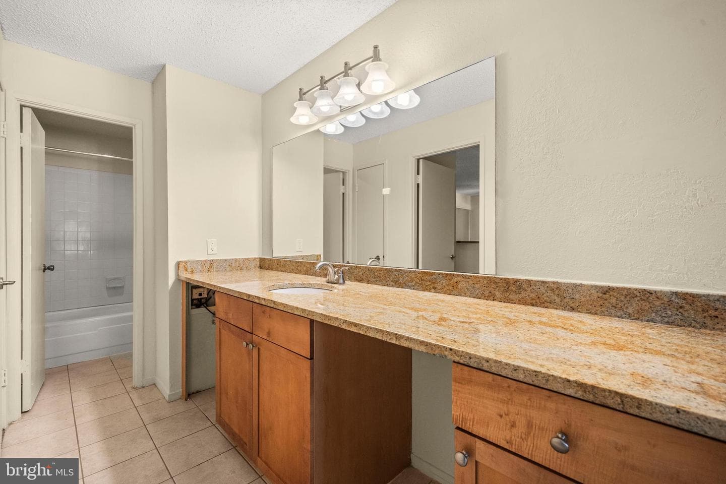 75 S Reynolds Street #413 photo 15