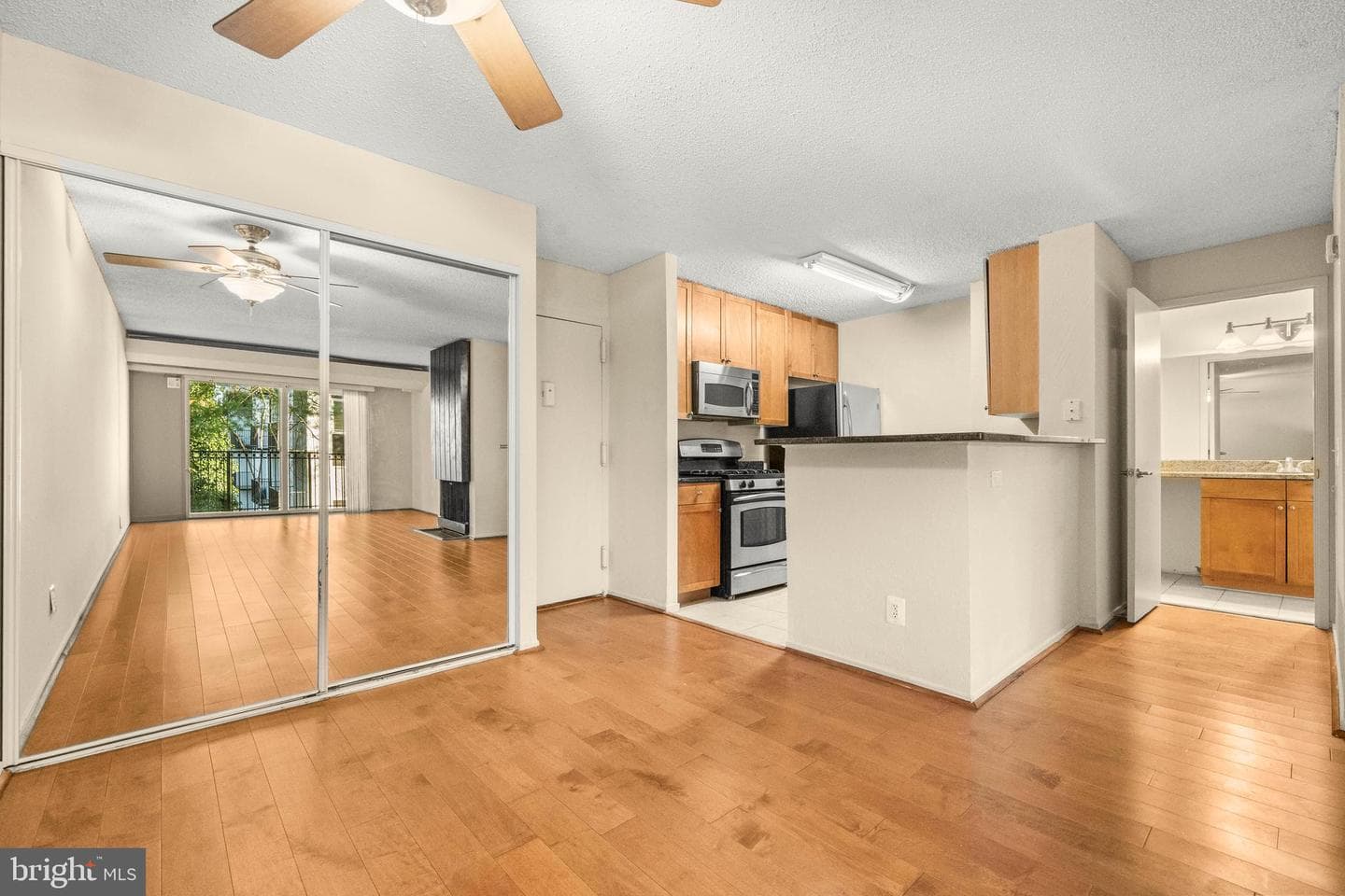 75 S Reynolds Street #413 photo 2