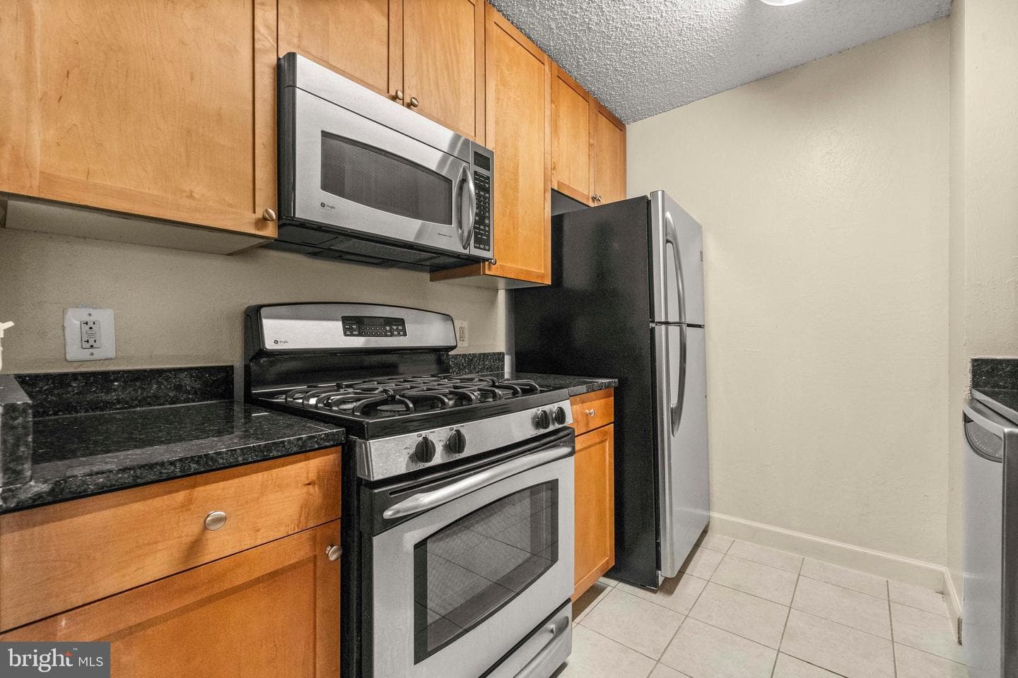 75 S Reynolds Street #413 photo 4