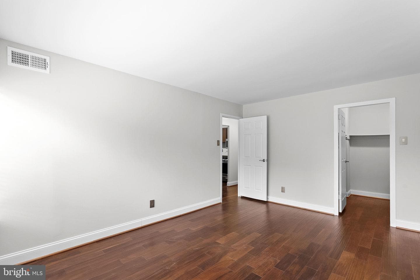 5340 Holmes Run Parkway #107 photo 18