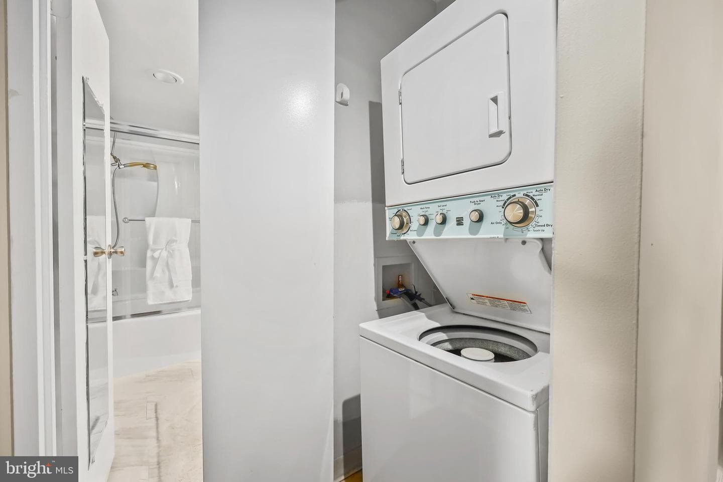 5300 Holmes Run Parkway #410 photo 22