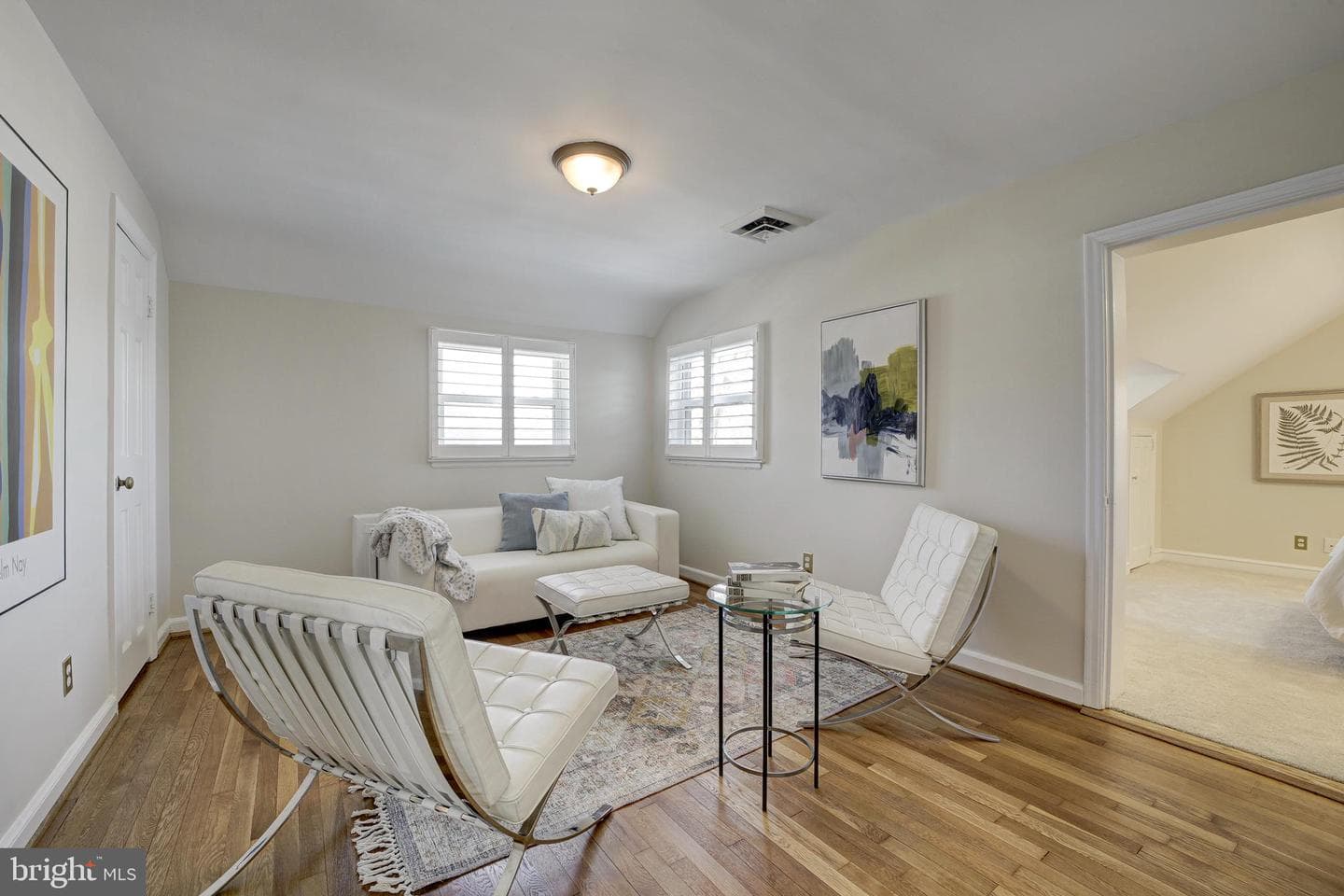808 Enderby Drive photo 32