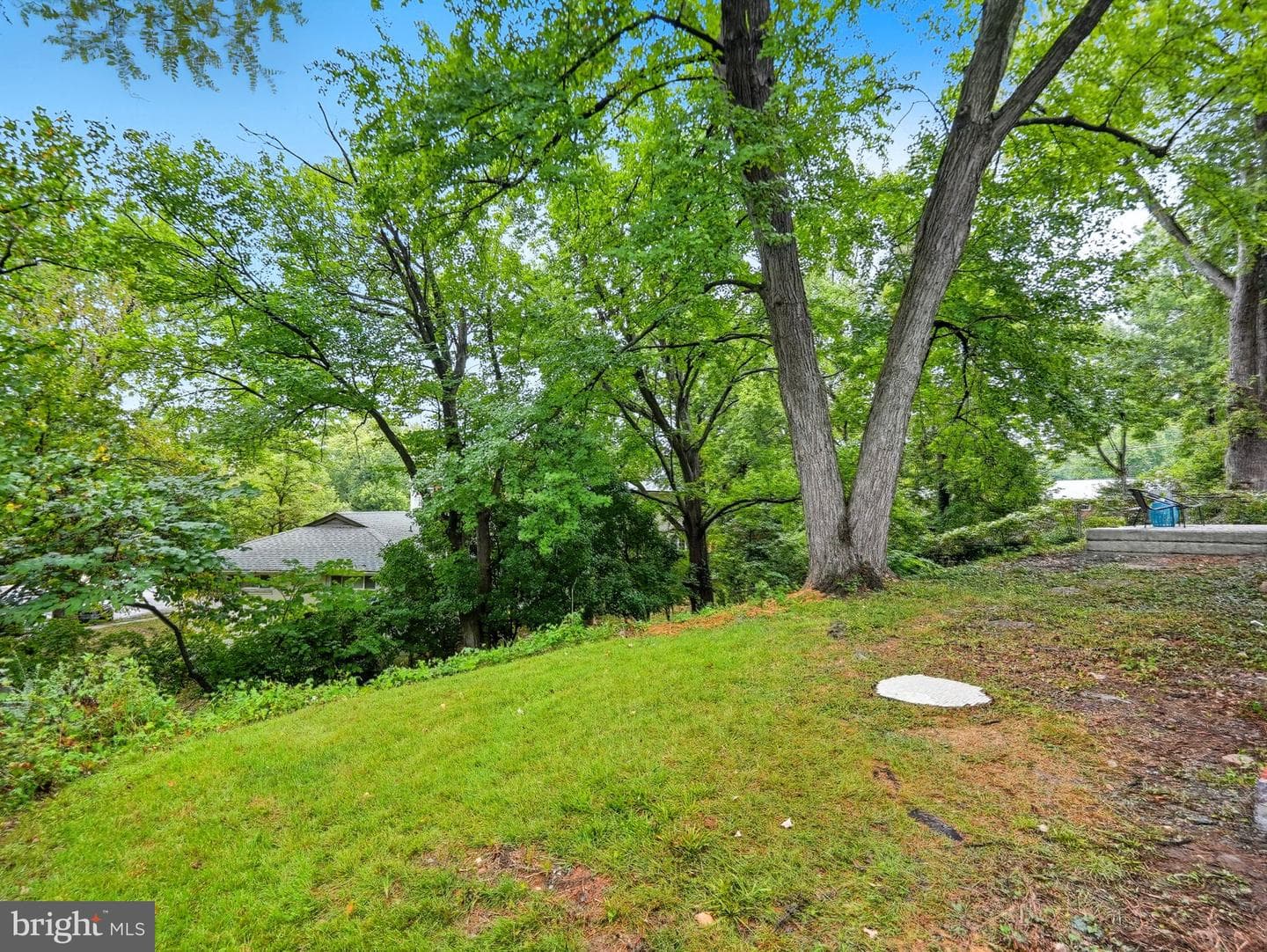 492 N Latham Street photo 42