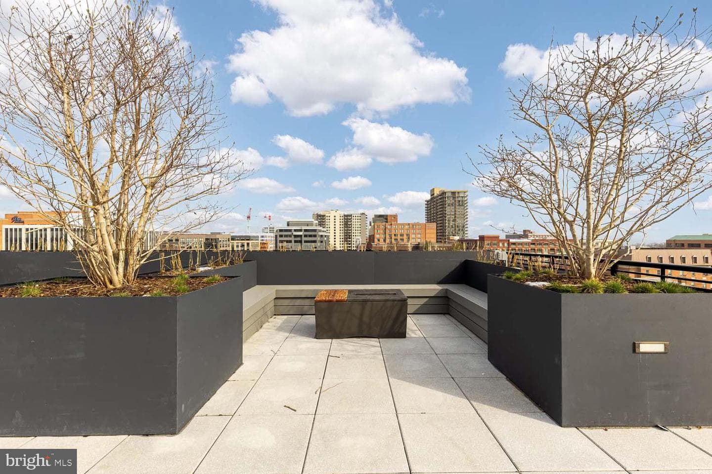 811 N Columbus Street #413 photo 12