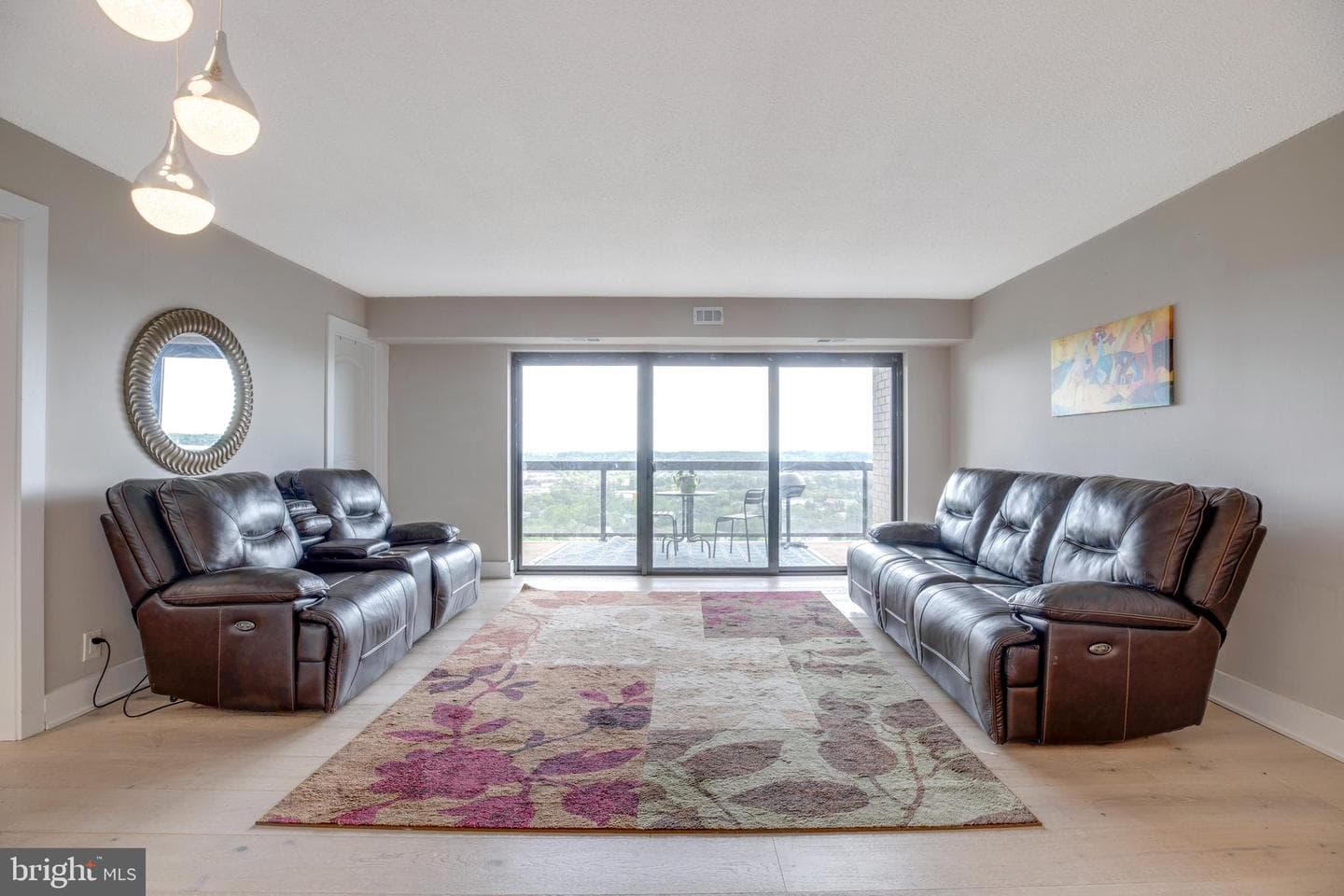 203 Yoakum Parkway #1520 photo 10