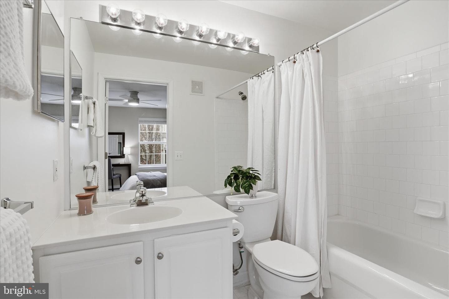 1410 Roundhouse Lane photo 30