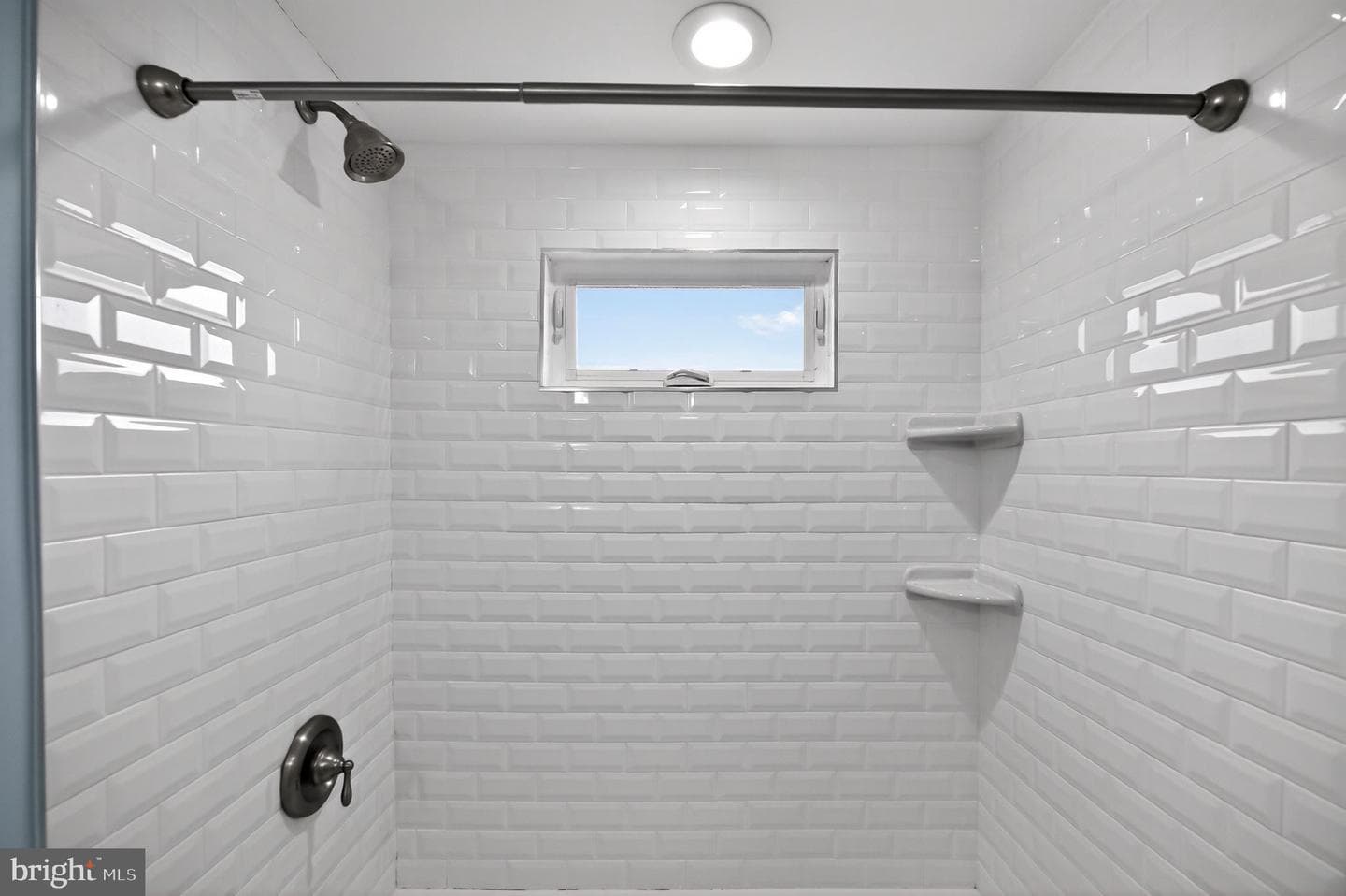 2403 Burke Avenue photo 37