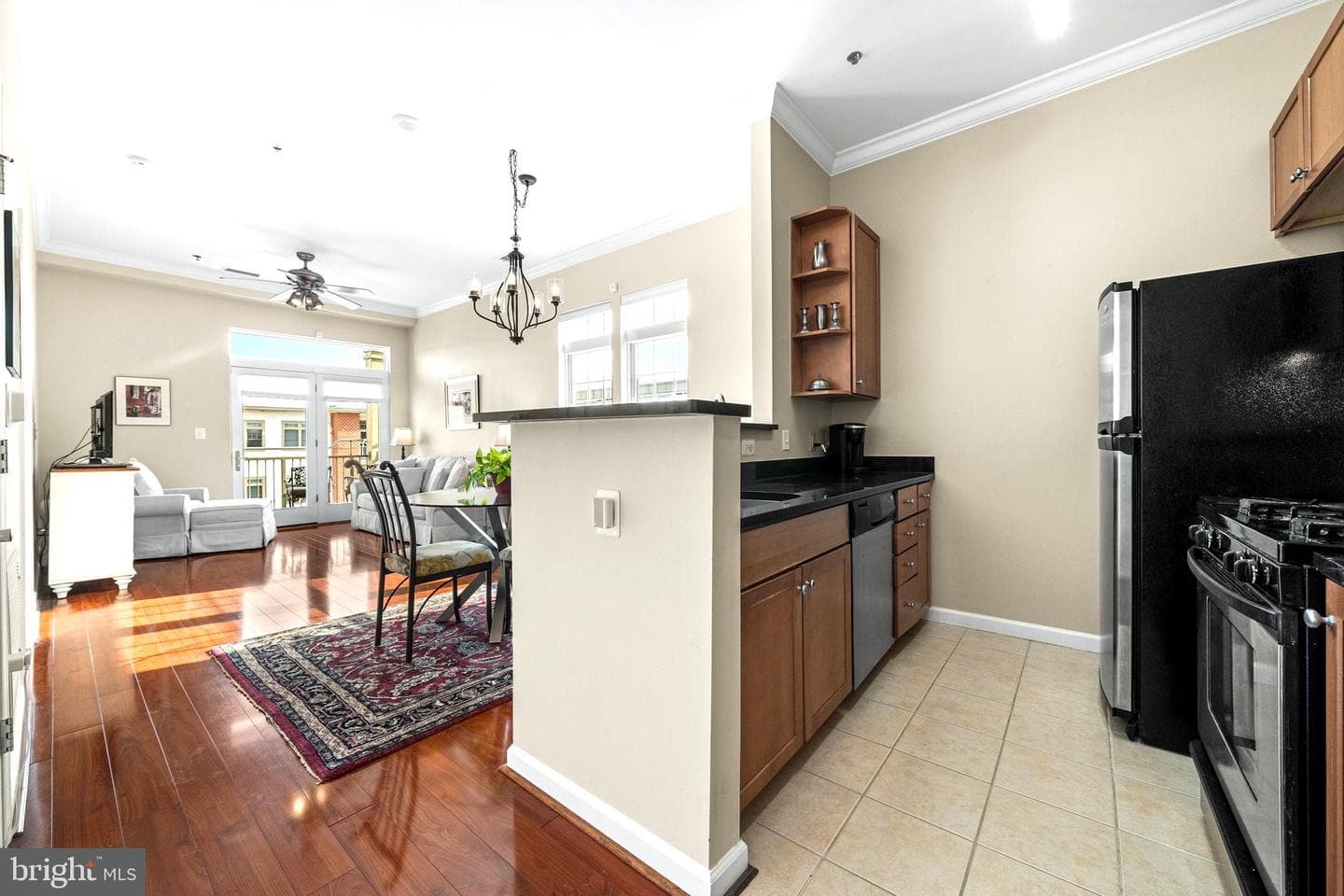 309 Holland Lane #330 photo 3
