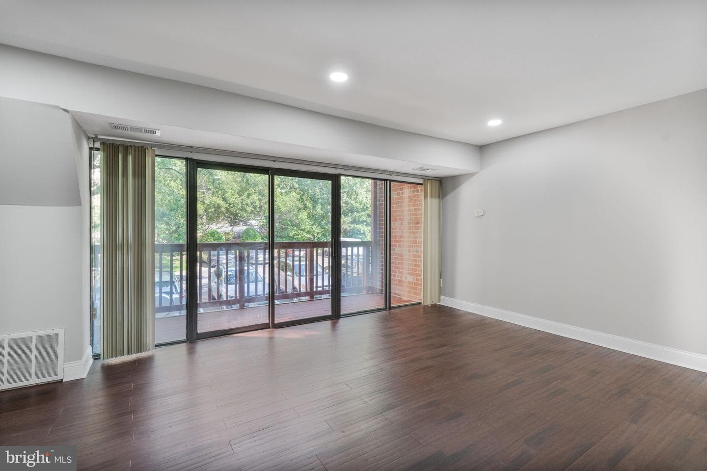 49 Skyhill Road #201 photo 4