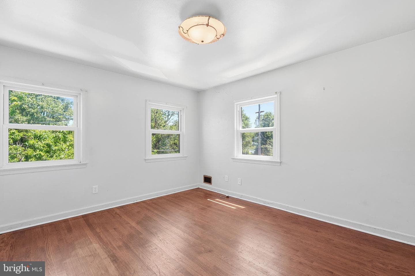 1710 N Cliff Street photo 19