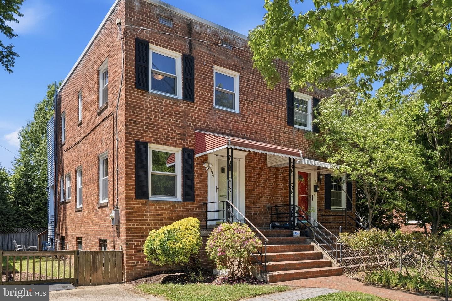 1710 N Cliff Street photo 2