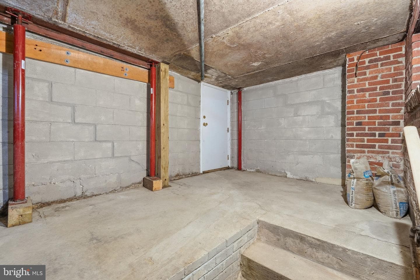 1710 N Cliff Street photo 32