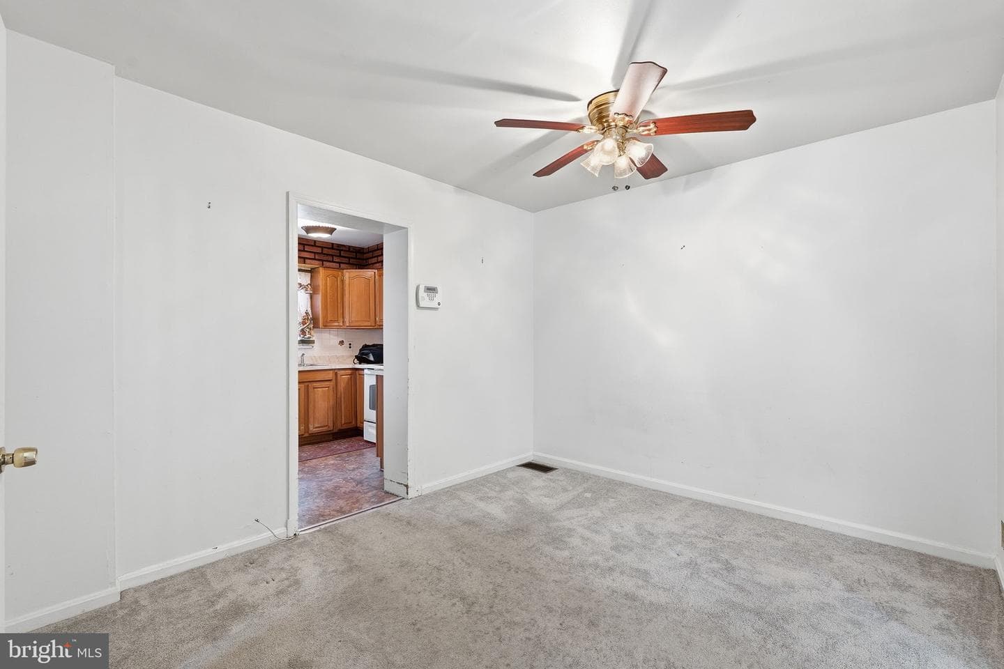 1710 N Cliff Street photo 8