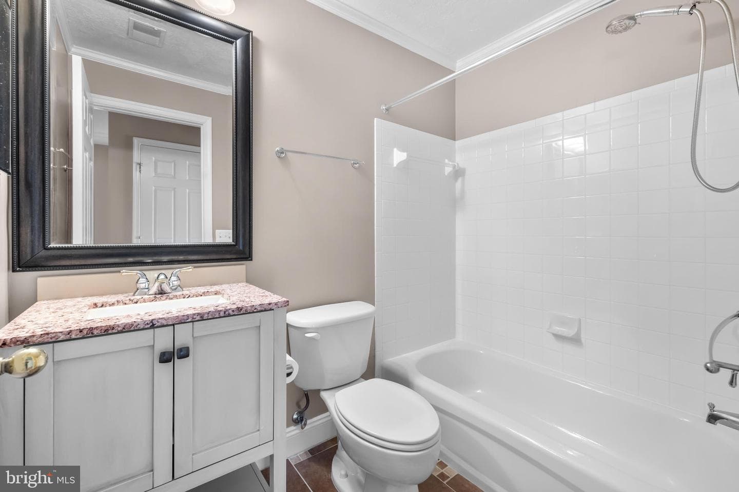 5051 Kilburn Street photo 41